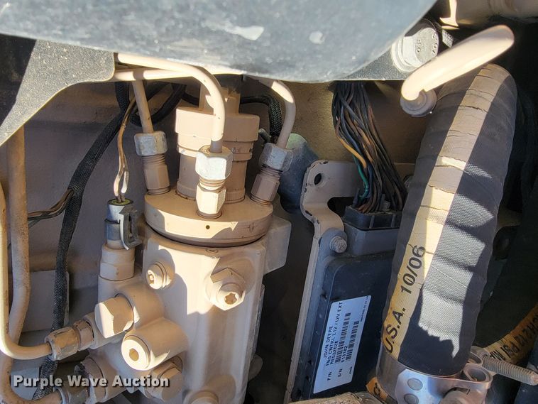 image for item JE9179 2007 Ditch Witch HT115  cable plow