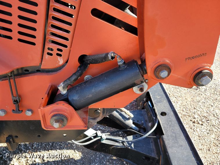 image for item JE9179 2007 Ditch Witch HT115  cable plow