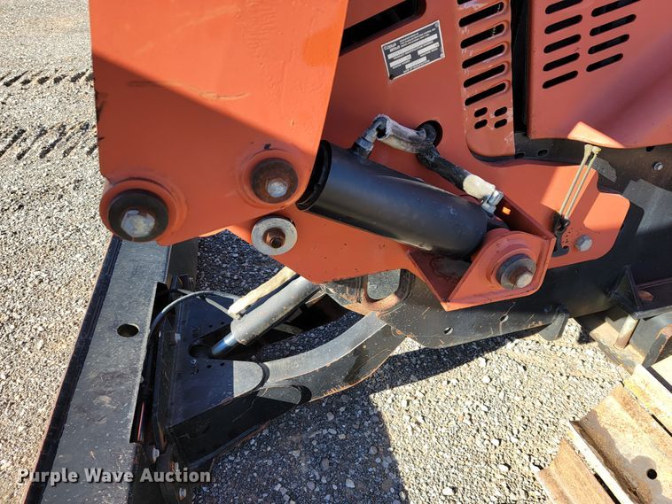 image for item JE9179 2007 Ditch Witch HT115  cable plow