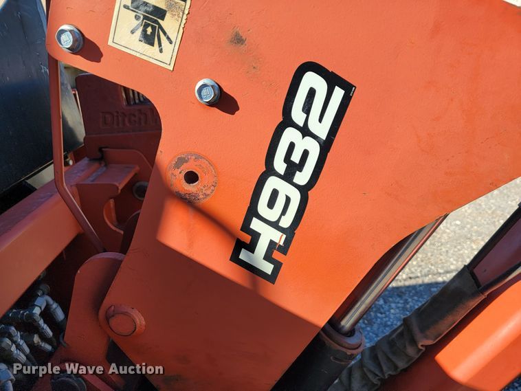 image for item JE9179 2007 Ditch Witch HT115  cable plow