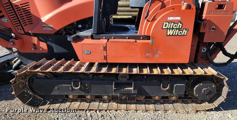 image for item JE9179 2007 Ditch Witch HT115  cable plow