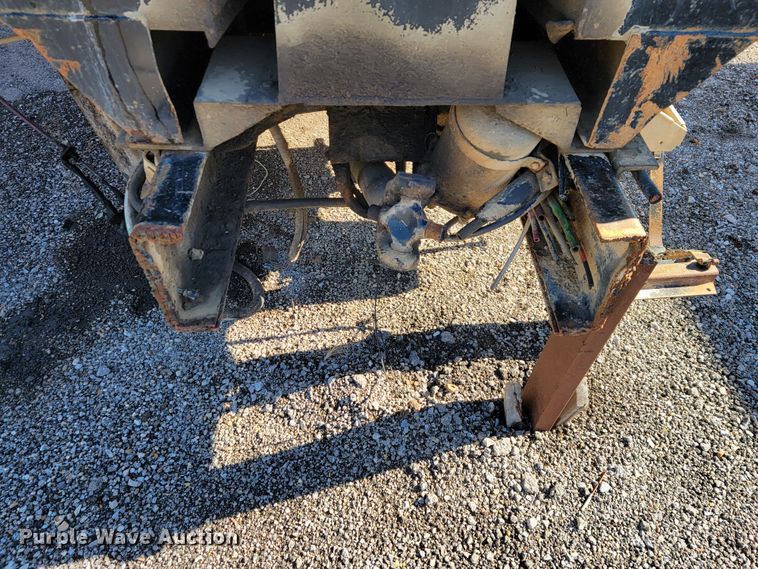 image for item JE9215 Davis  truck frame with dump bed