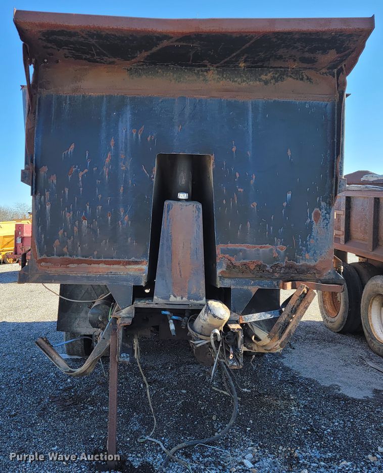 image for item JE9216 Davis  truck frame with dump bed