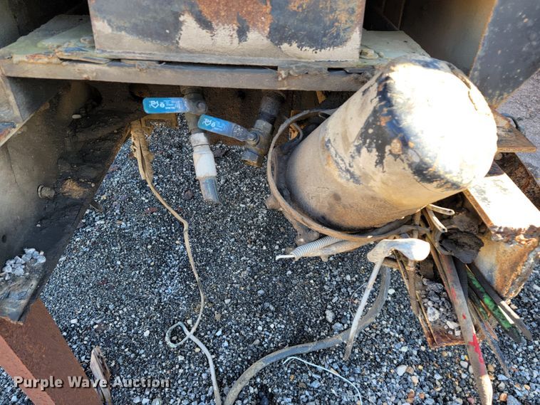 image for item JE9216 Davis  truck frame with dump bed