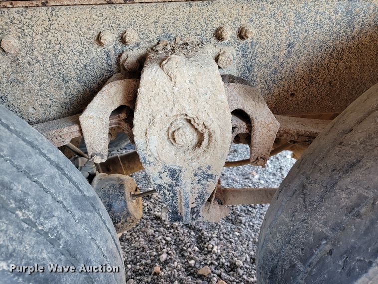 image for item JE9216 Davis  truck frame with dump bed