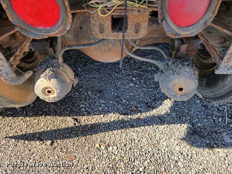 image for item JE9216 Davis  truck frame with dump bed