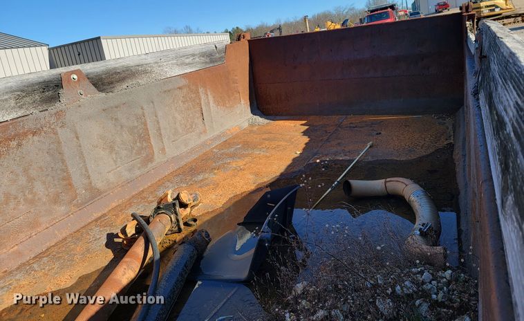 image for item JE9216 Davis  truck frame with dump bed