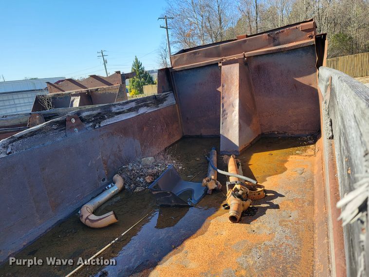 image for item JE9216 Davis  truck frame with dump bed