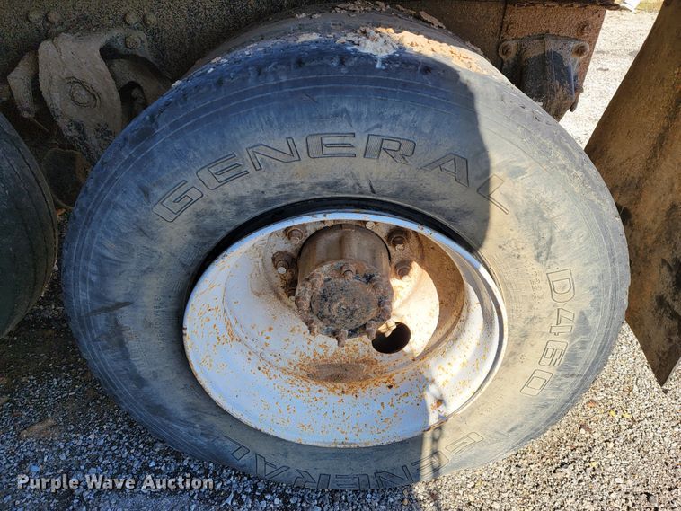 image for item JE9216 Davis  truck frame with dump bed