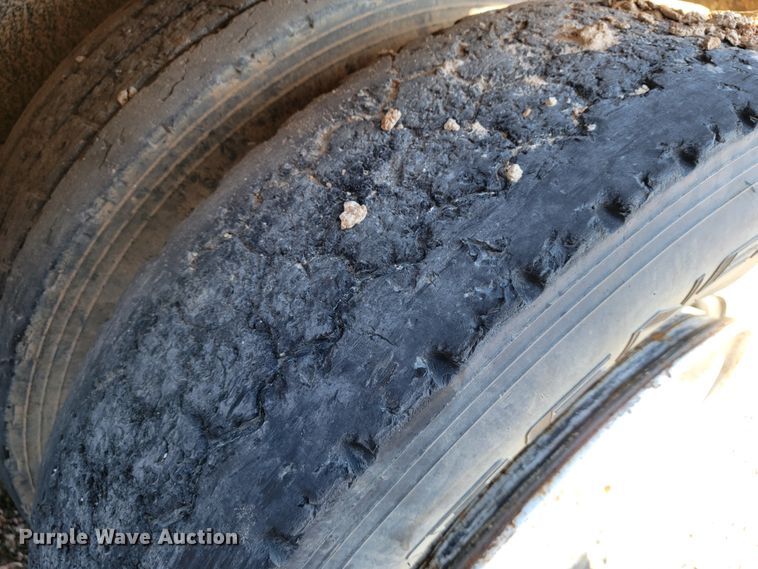 image for item JE9216 Davis  truck frame with dump bed