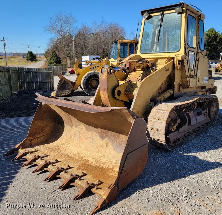 image for item JE9222 1983 Caterpillar 953  track loader