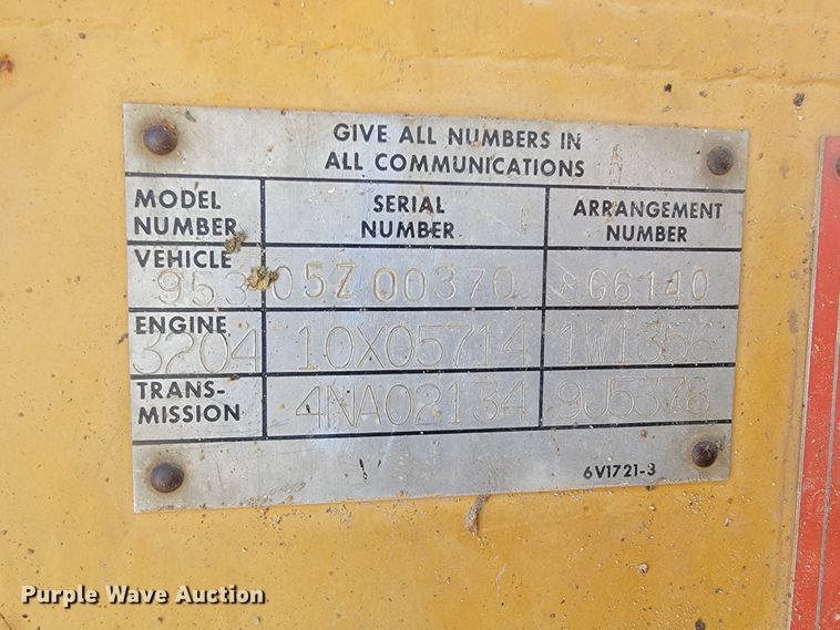 image for item JE9222 1983 Caterpillar 953  track loader