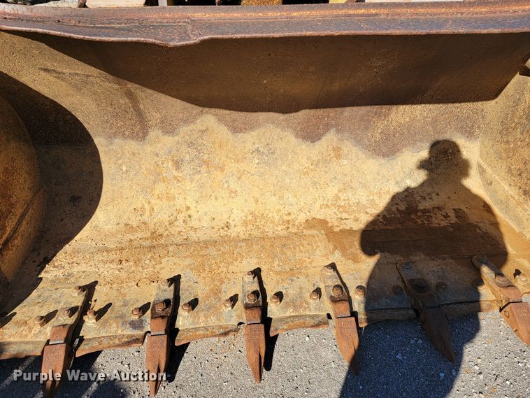 image for item JE9222 1983 Caterpillar 953  track loader