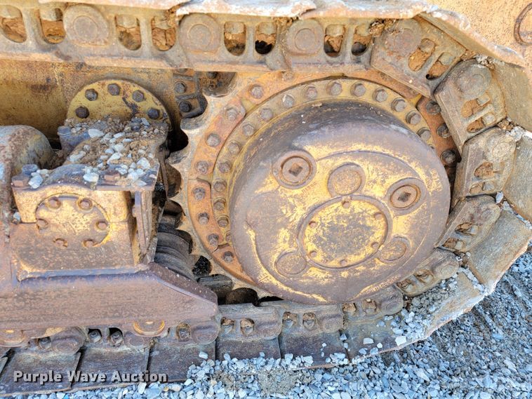 image for item JE9222 1983 Caterpillar 953  track loader
