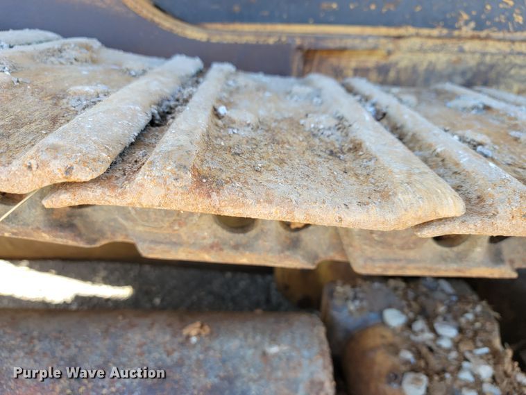 image for item JE9222 1983 Caterpillar 953  track loader