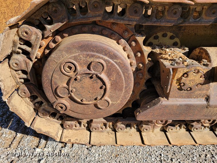 image for item JE9222 1983 Caterpillar 953  track loader