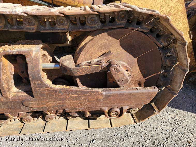 image for item JE9222 1983 Caterpillar 953  track loader