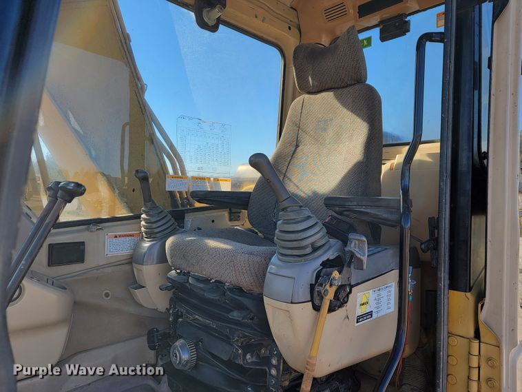 image for item JE9224 1999 Caterpillar 312BL  excavator