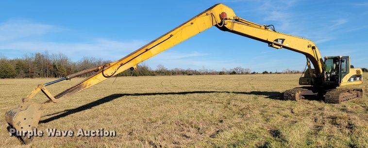 image for item JE9278 2001 Caterpillar 322CL  long reach excavator