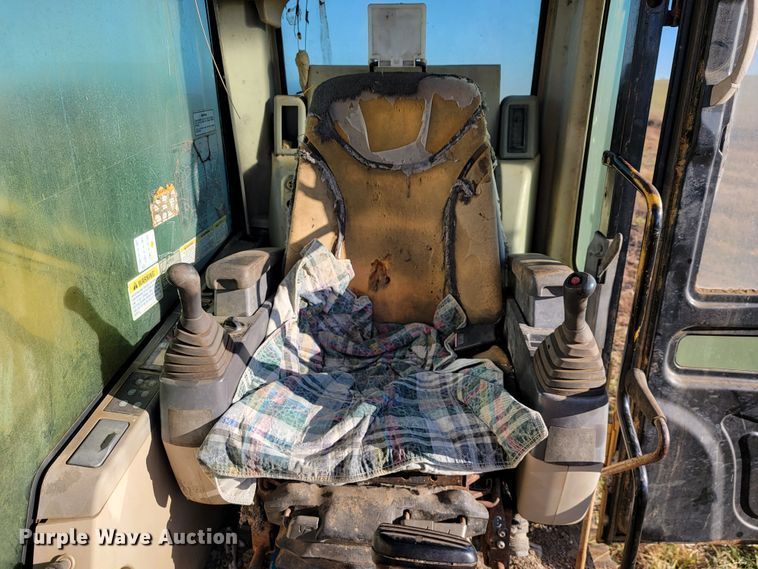 image for item JE9278 2001 Caterpillar 322CL  long reach excavator