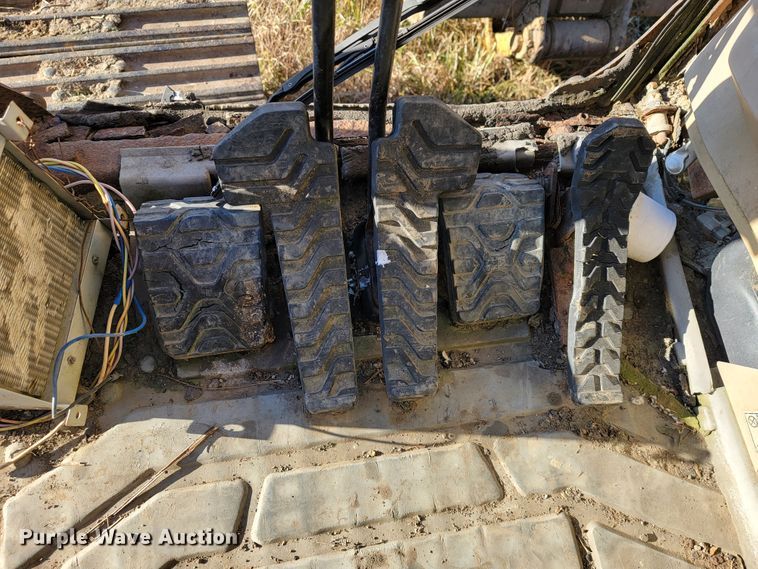 image for item JE9278 2001 Caterpillar 322CL  long reach excavator