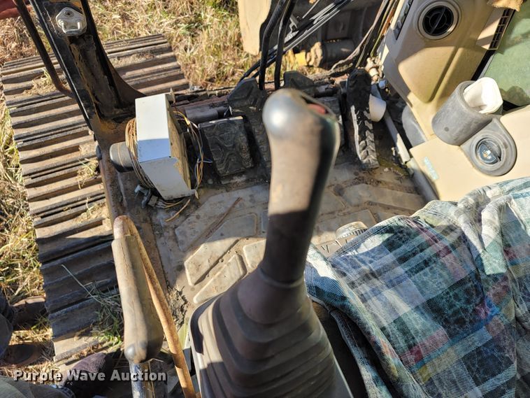 image for item JE9278 2001 Caterpillar 322CL  long reach excavator