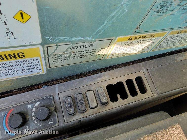 image for item JE9278 2001 Caterpillar 322CL  long reach excavator