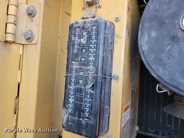 image for item JE9278 2001 Caterpillar 322CL  long reach excavator