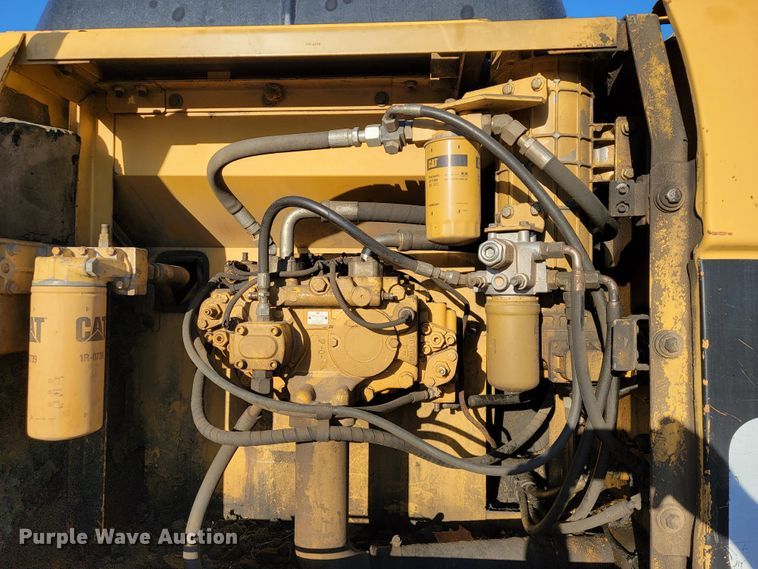 image for item JE9278 2001 Caterpillar 322CL  long reach excavator