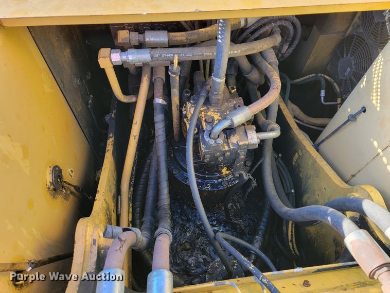 image for item JE9278 2001 Caterpillar 322CL  long reach excavator