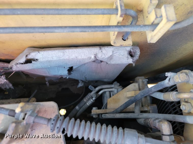 image for item JE9278 2001 Caterpillar 322CL  long reach excavator