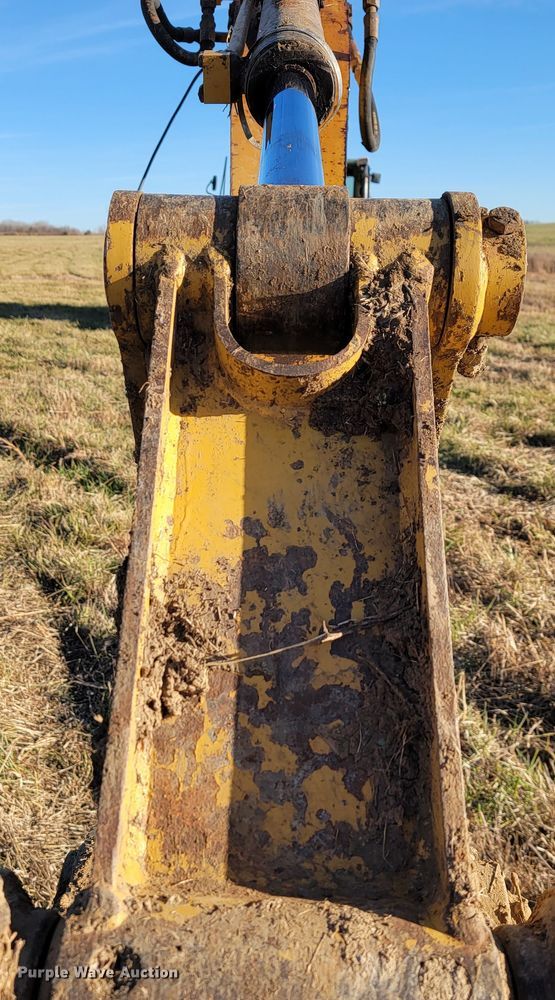 image for item JE9278 2001 Caterpillar 322CL  long reach excavator