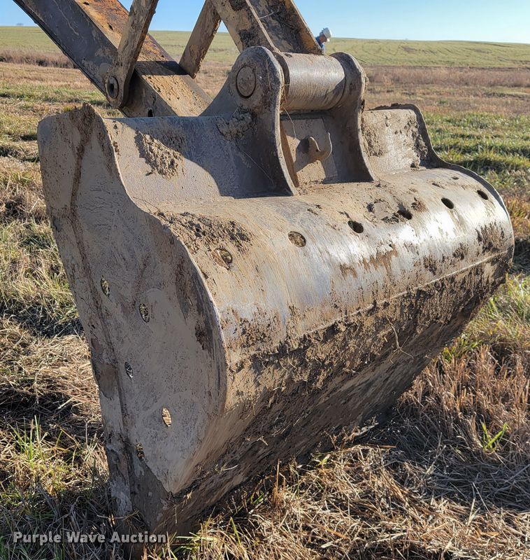 image for item JE9278 2001 Caterpillar 322CL  long reach excavator