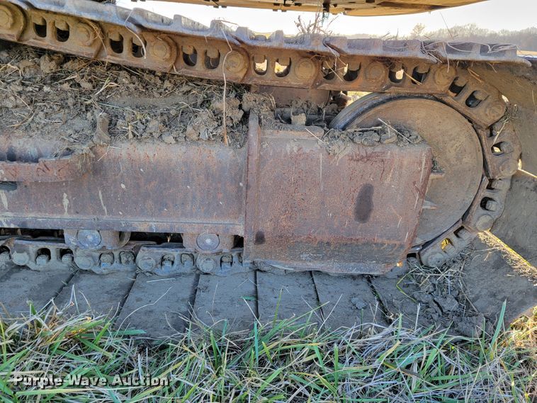 image for item JE9278 2001 Caterpillar 322CL  long reach excavator