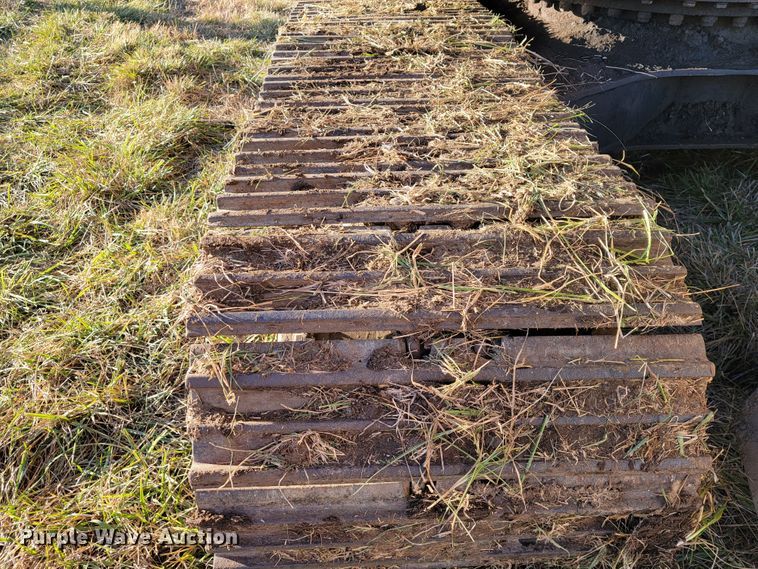 image for item JE9278 2001 Caterpillar 322CL  long reach excavator