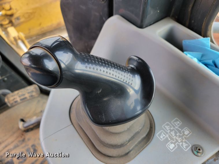 image for item JE9302 2011 Komatsu D51PX-22  dozer