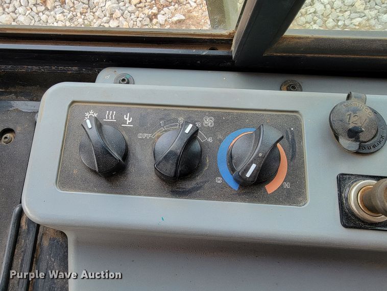 image for item JE9302 2011 Komatsu D51PX-22  dozer