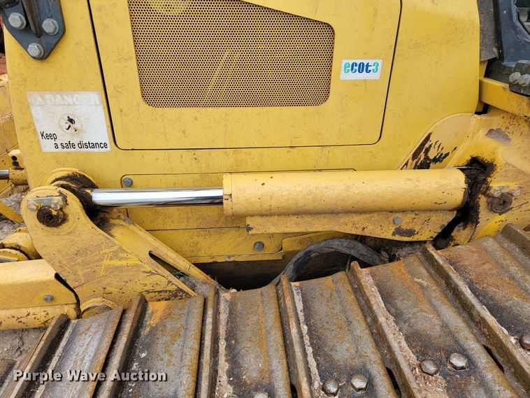 image for item JE9302 2011 Komatsu D51PX-22  dozer