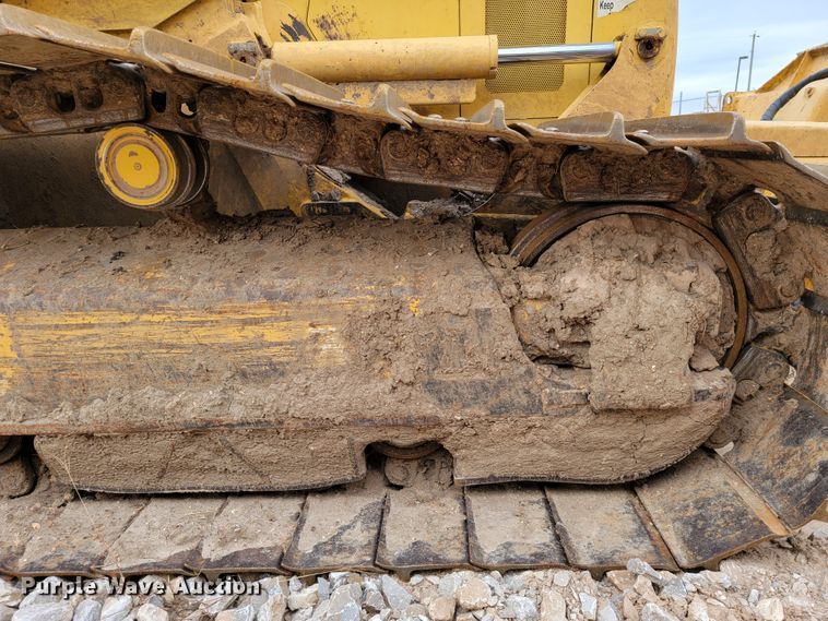 image for item JE9302 2011 Komatsu D51PX-22  dozer