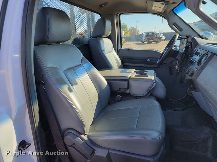 image for item JE9308 2011 Ford F450 Super Duty XL  flatbed truck