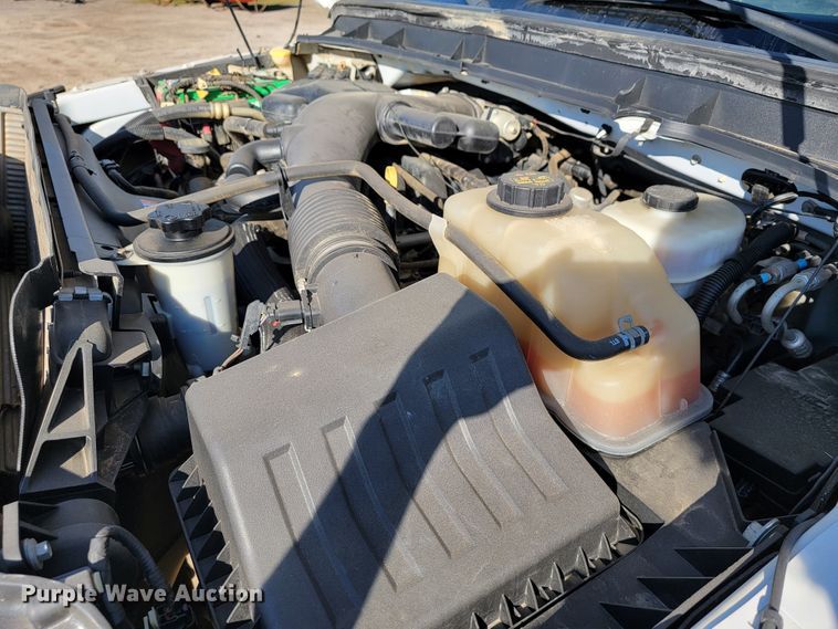 image for item JE9308 2011 Ford F450 Super Duty XL  flatbed truck