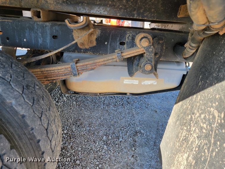 image for item JE9308 2011 Ford F450 Super Duty XL  flatbed truck