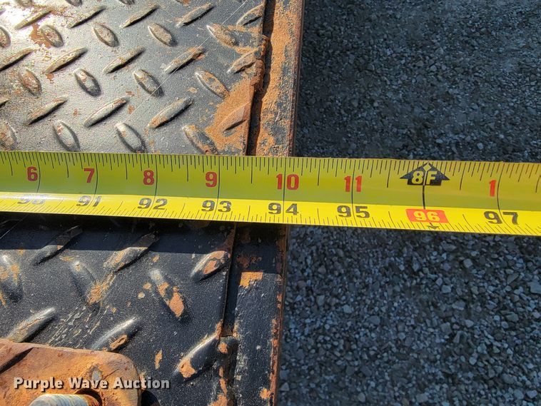 image for item JE9308 2011 Ford F450 Super Duty XL  flatbed truck