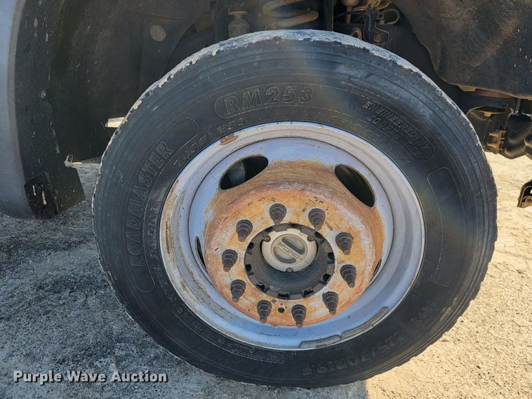 image for item JE9308 2011 Ford F450 Super Duty XL  flatbed truck