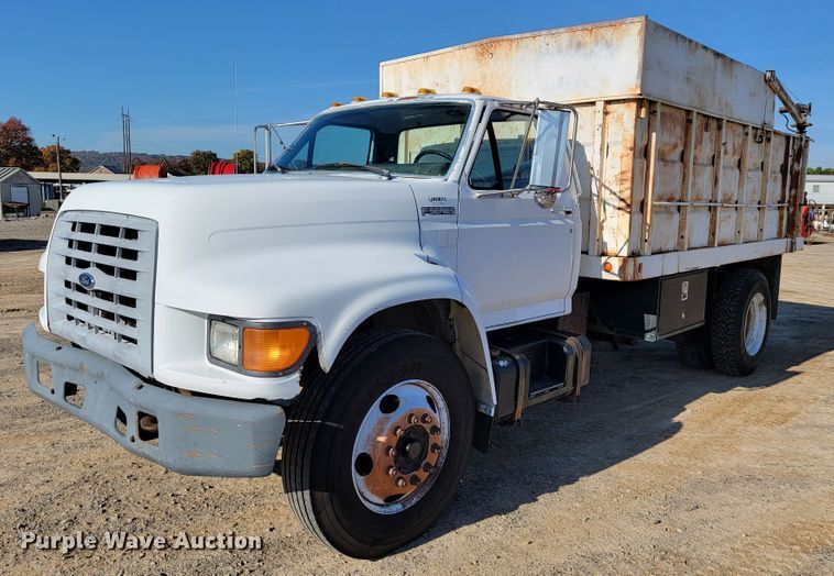 image for item JE9309 1999 Ford F800  dump truck