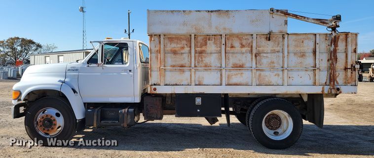 image for item JE9309 1999 Ford F800  dump truck