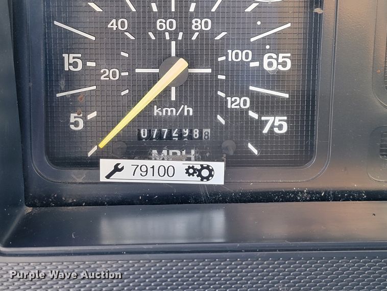 image for item JE9309 1999 Ford F800  dump truck