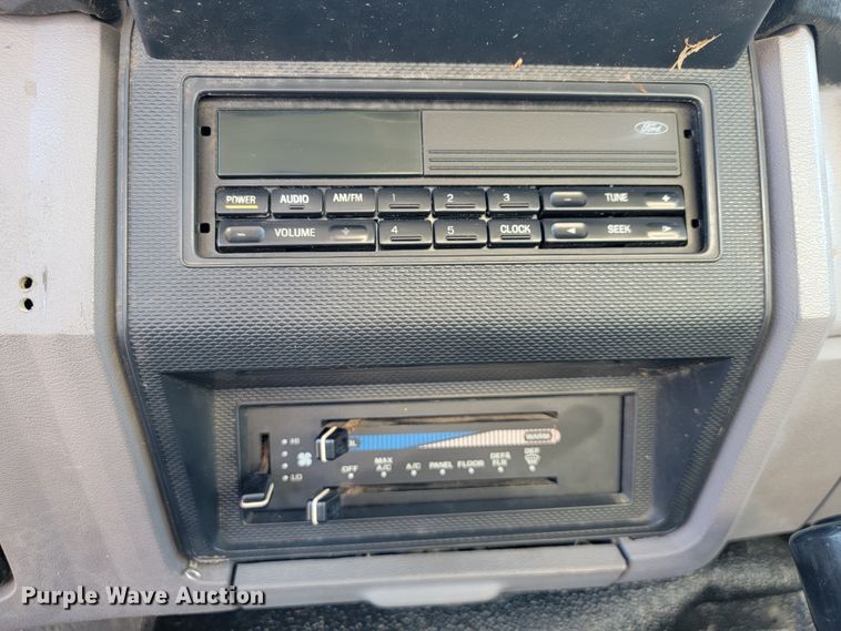 image for item JE9309 1999 Ford F800  dump truck