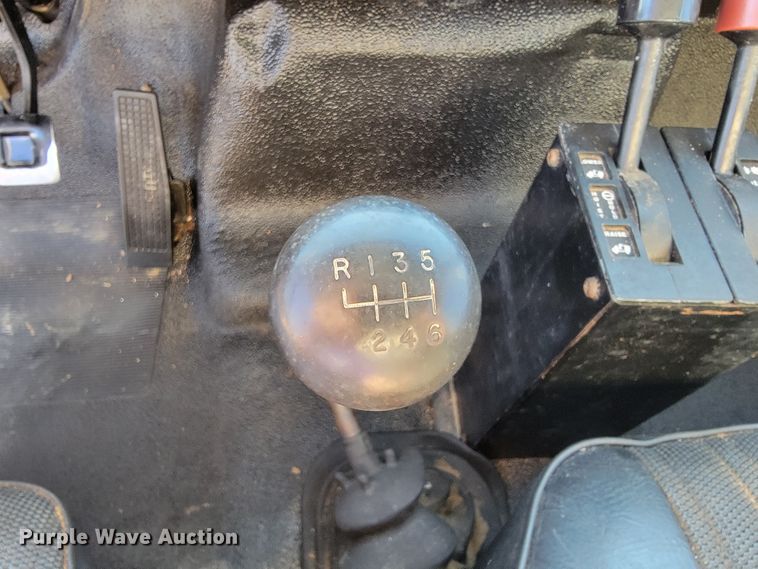 image for item JE9309 1999 Ford F800  dump truck