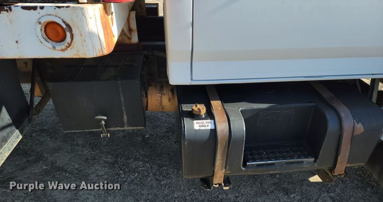 image for item JE9309 1999 Ford F800  dump truck